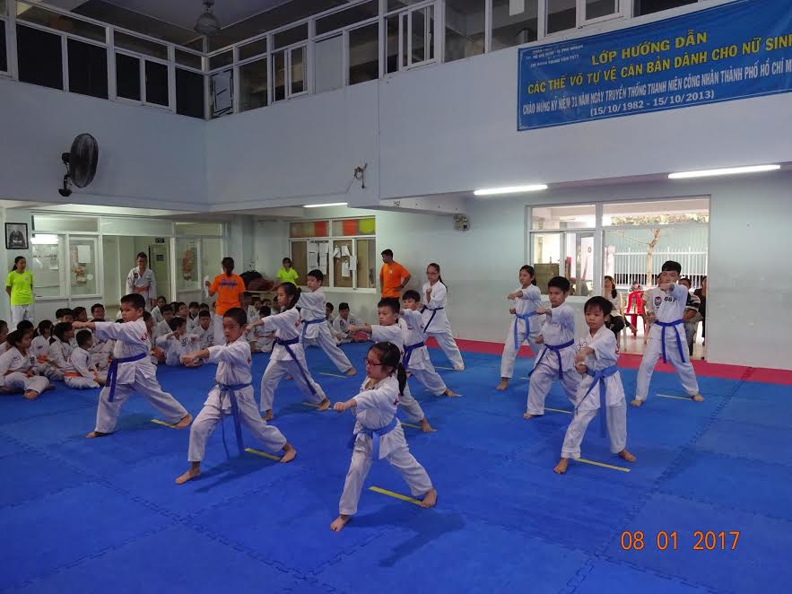 BỘ MÔN KARATEDO TỔ CHỨC THI LÊN ĐAI QUÝ I/2017 BỘ MÔN KARATEDO TỔ CHỨC THI LÊN ĐAI QUÝ I/2017