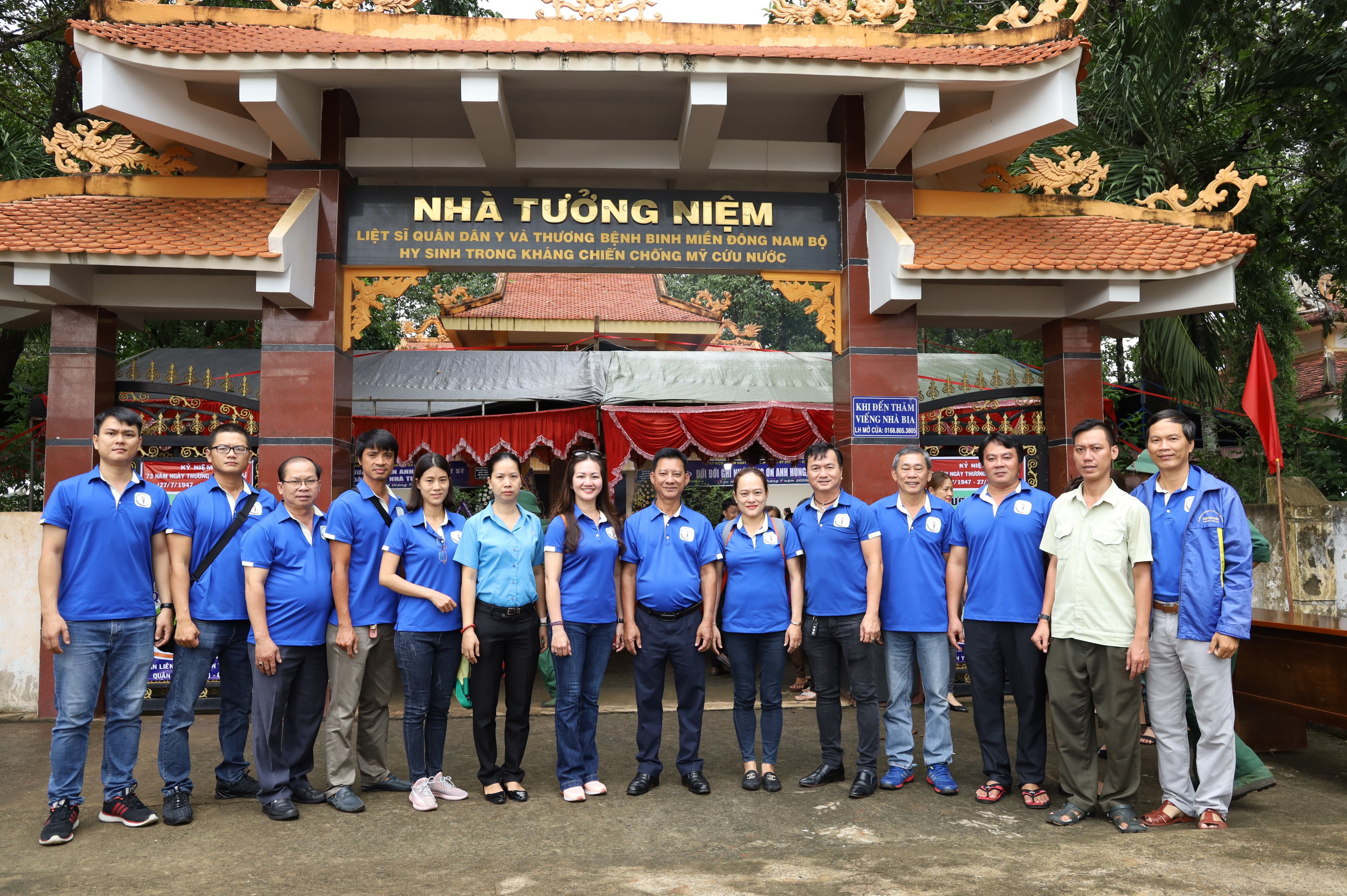 VỀ NGUỒN THẮP HƯƠNG TRI ÂN LIỆT SỸ VỀ NGUỒN THẮP HƯƠNG TRI ÂN LIỆT SỸ