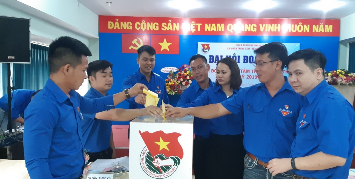 ĐẠI HỘI ĐOÀN VIÊN CHI ĐOÀN TRUNG TÂM TDTT NHIỆM KỲ 2019 - 2022 ĐẠI HỘI ĐOÀN VIÊN CHI ĐOÀN TRUNG TÂM TDTT NHIỆM KỲ 2019 - 2022