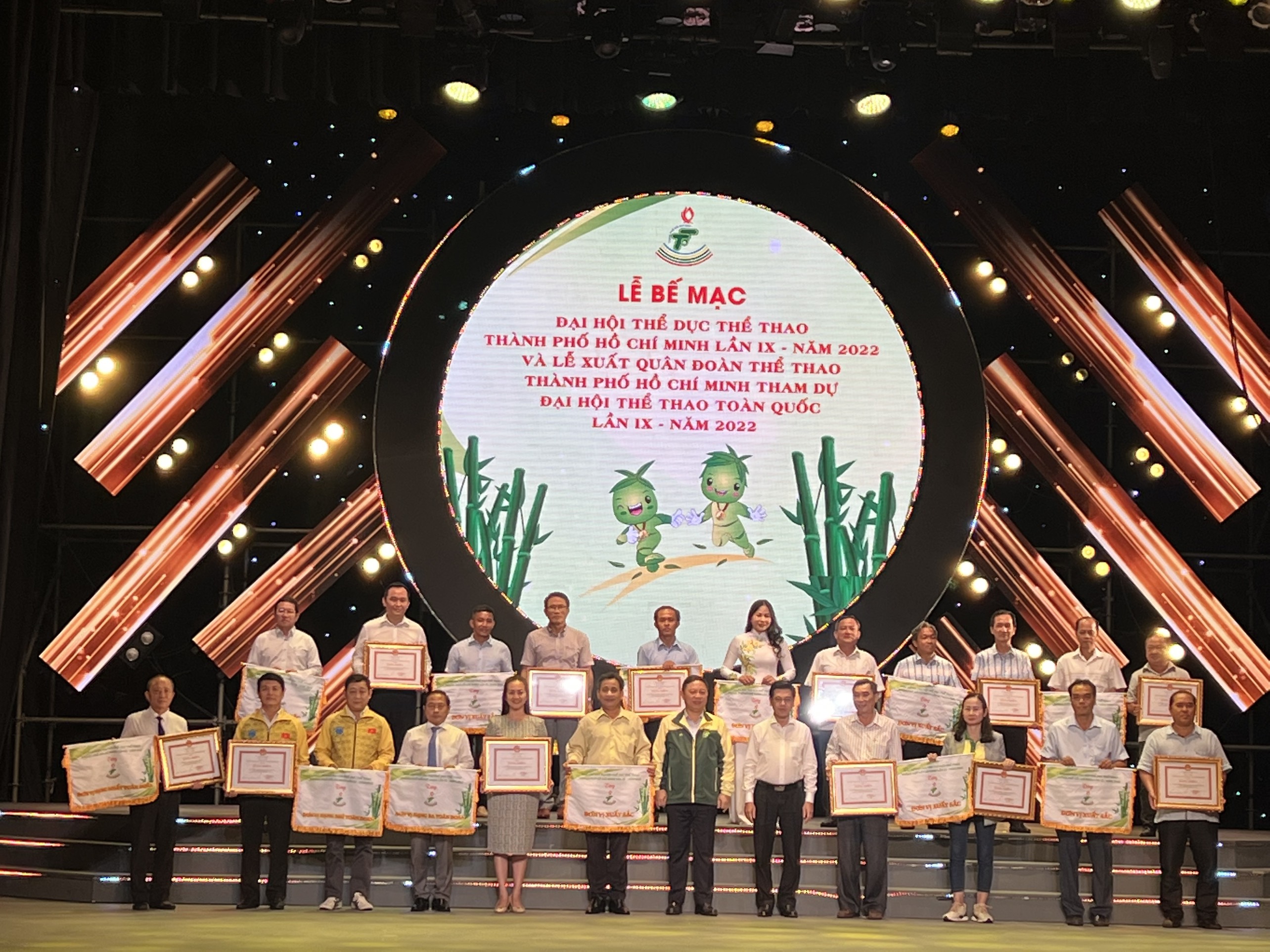 NHỮNG HOẠT ĐỘNG THỂ THAO NỔI BẬT NĂM 2022 NHỮNG HOẠT ĐỘNG THỂ THAO NỔI BẬT NĂM 2022