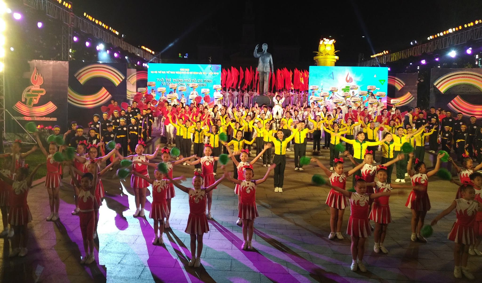 Đại hội TDTT TP HCM 2018: Lùm xùm đổi VĐV chạy đua thành tích Đại hội TDTT TP HCM 2018: Lùm xùm đổi VĐV chạy đua thành tích