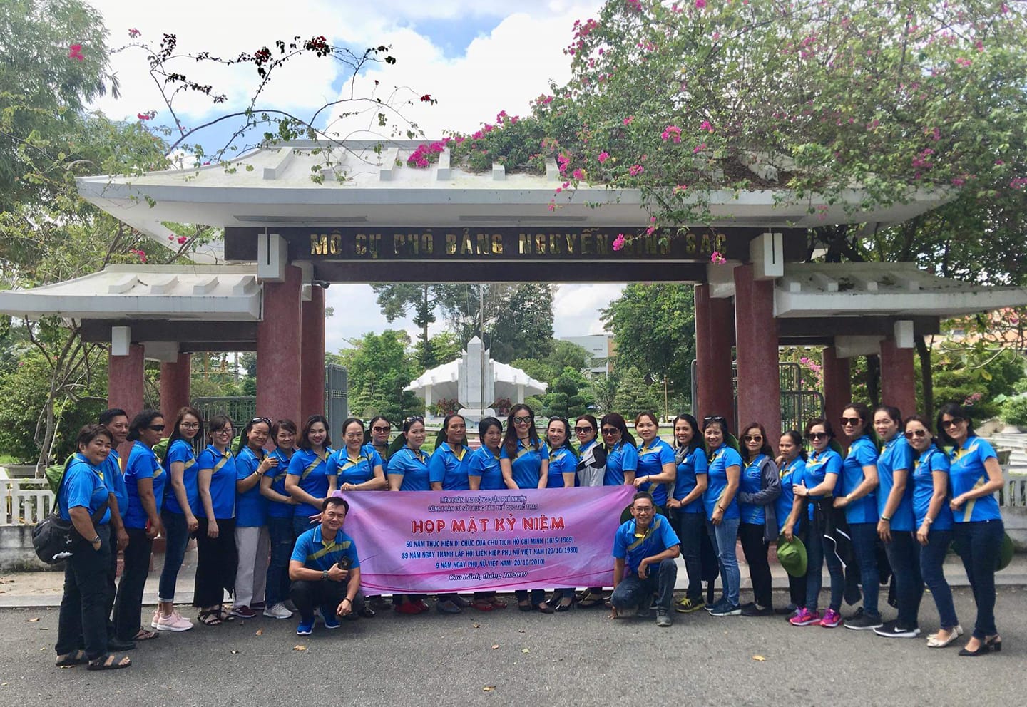Về Cao Lãnh - Đồng Tháp thăm mộ cụ Phó bảng Nguyễn Sinh Sắc Về Cao Lãnh - Đồng Tháp thăm mộ cụ Phó bảng Nguyễn Sinh Sắc