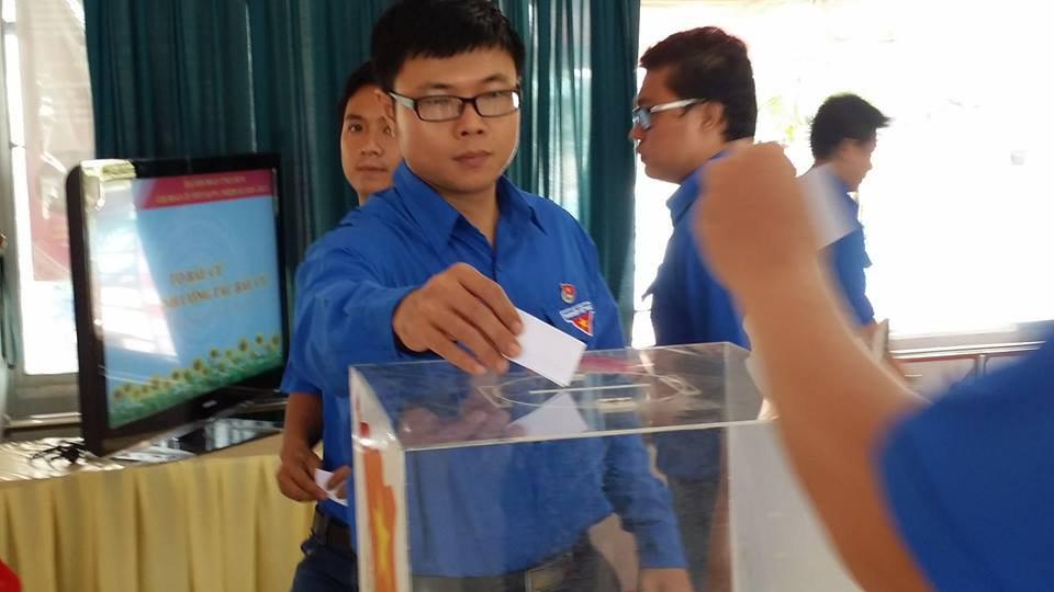 Tổ chức thành công Đại hội Chi đoàn nhiệm kỳ 2015-2017 Tổ chức thành công Đại hội Chi đoàn nhiệm kỳ 2015-2017