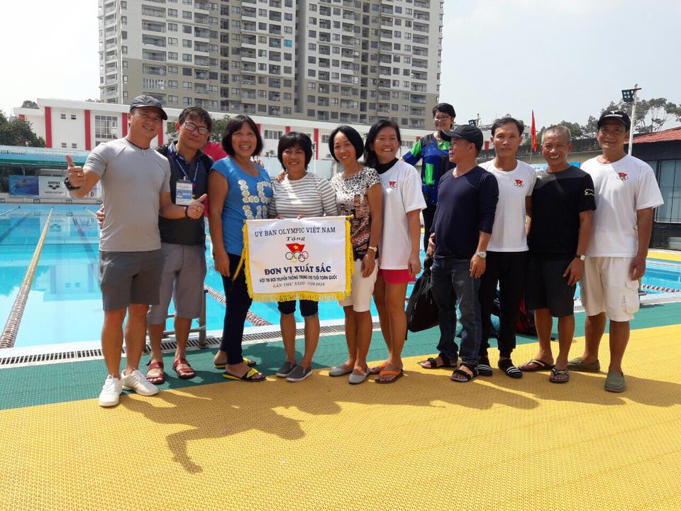 ĐỘI BƠI TRUNG CAO TUỔI PHÚ NHUẬN ĐẠT HẠNG NHẤT TOÀN ĐOÀN TẠI GIẢI TOÀN QUỐC NĂM 2018 ĐỘI BƠI TRUNG CAO TUỔI PHÚ NHUẬN ĐẠT HẠNG NHẤT TOÀN ĐOÀN TẠI GIẢI TOÀN QUỐC NĂM 2018